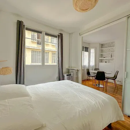 Immeuble Mederic * Paris
